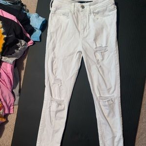 Cute hollister ripped jeans